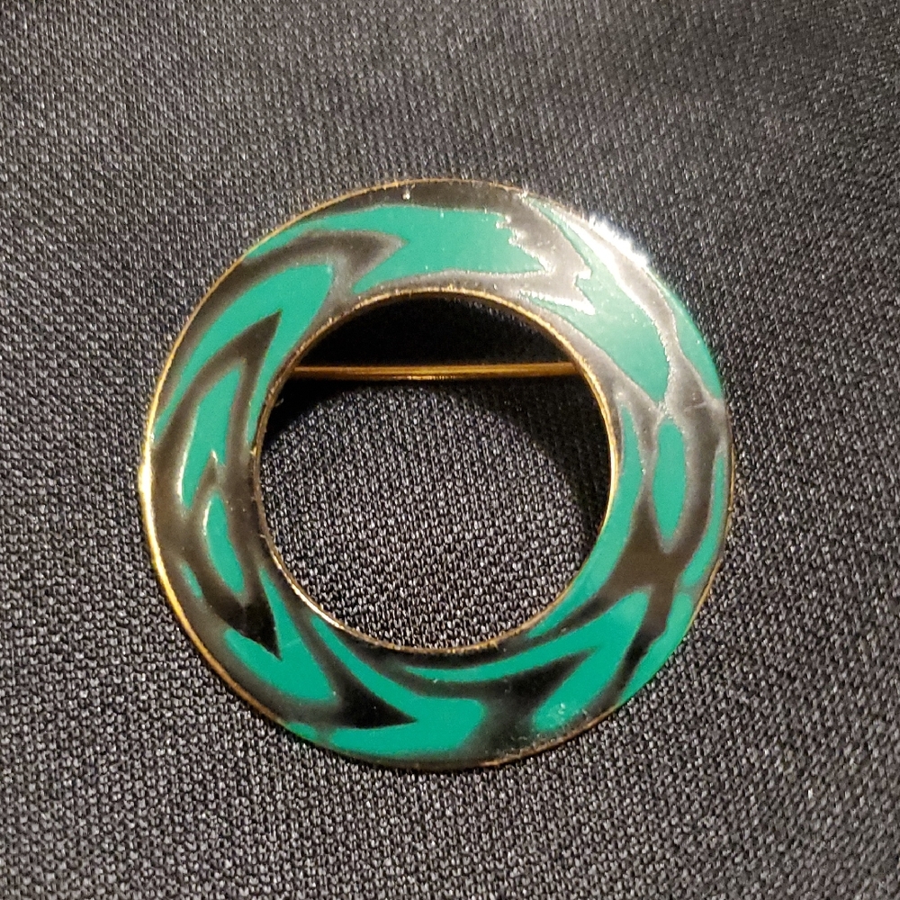 Circular Enamel Vintage Brooch Green Black Gold Circle